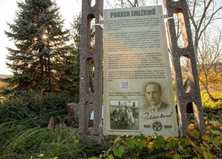 Pokker Ernő bányamérnök emlékműve